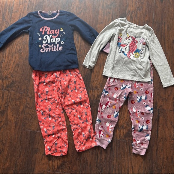 Girls Pajamas Set Bundle - Picture 1 of 5